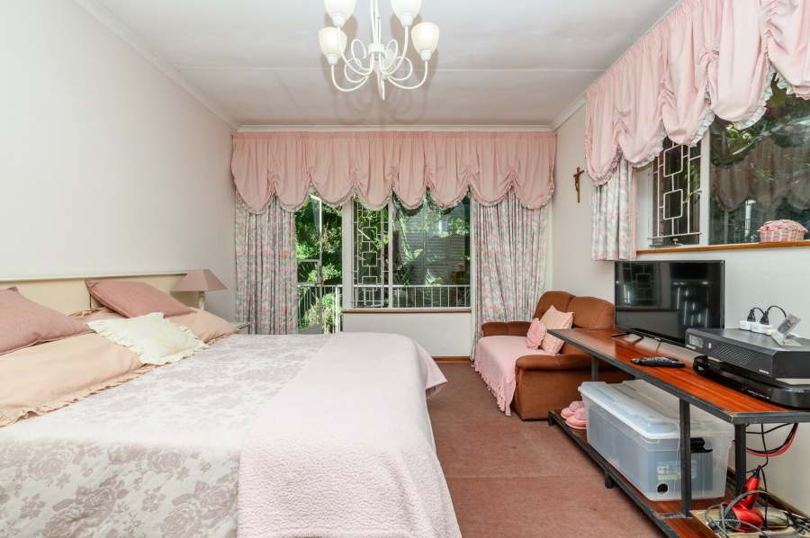 6 Bedroom Property for Sale in Linkside Eastern Cape